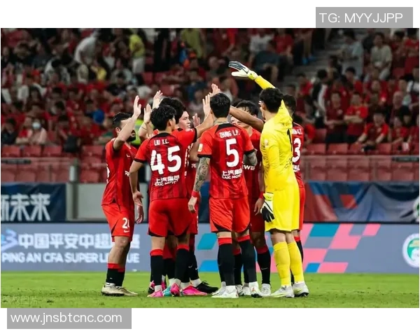 南京足球队强势领跑联赛积分榜以78分稳居第一位置